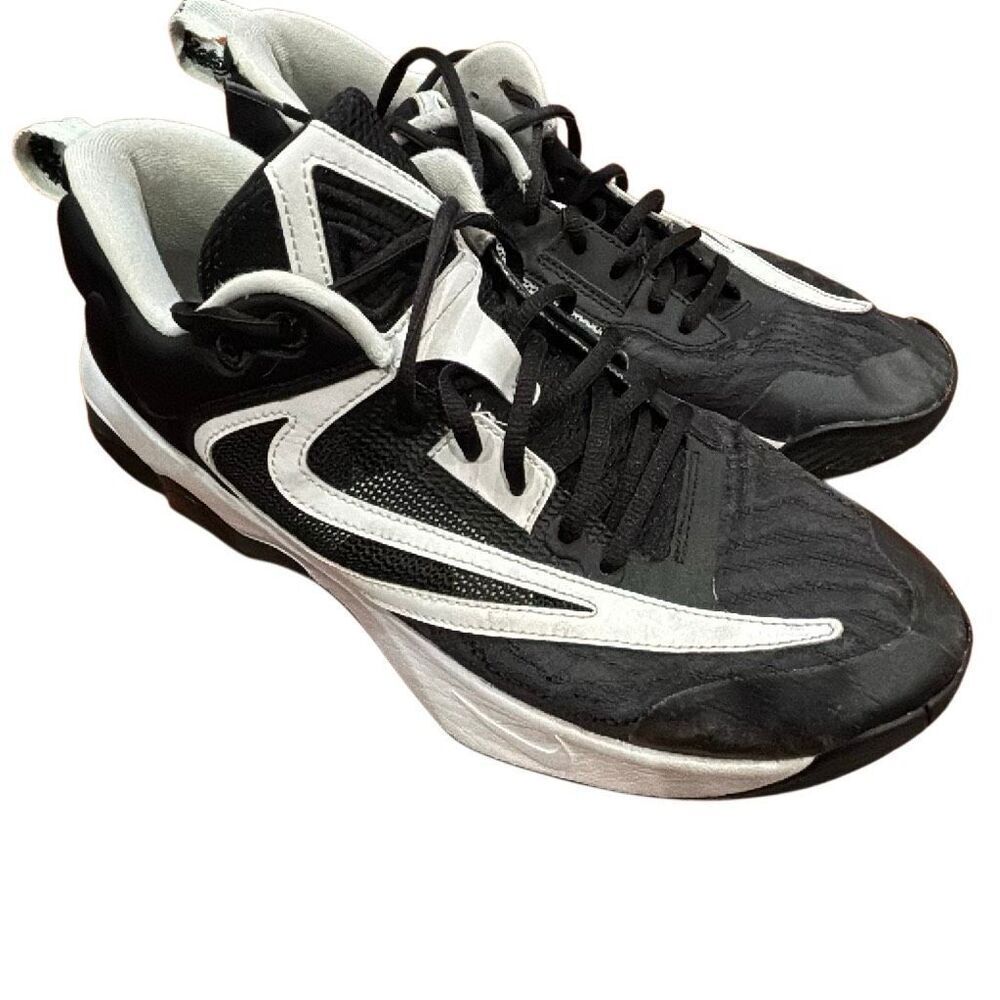 Nike Zoom Freak Black White Basketball Shoes — Size 10.5